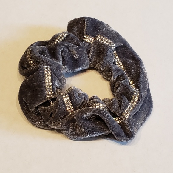 Hair Scrunches - 6 as a set. Brand new - Picture 3 of 4